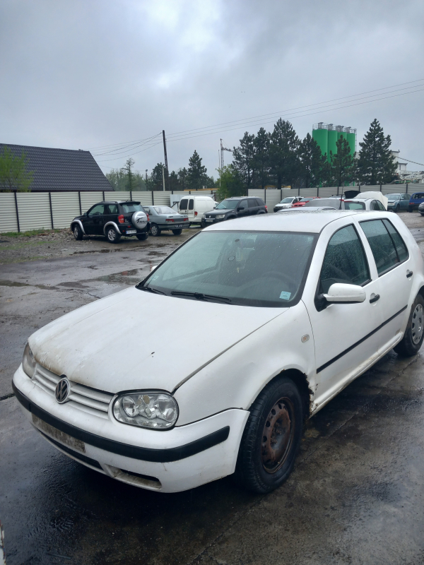 VW GOLF 4    2004R  1,9 SDI