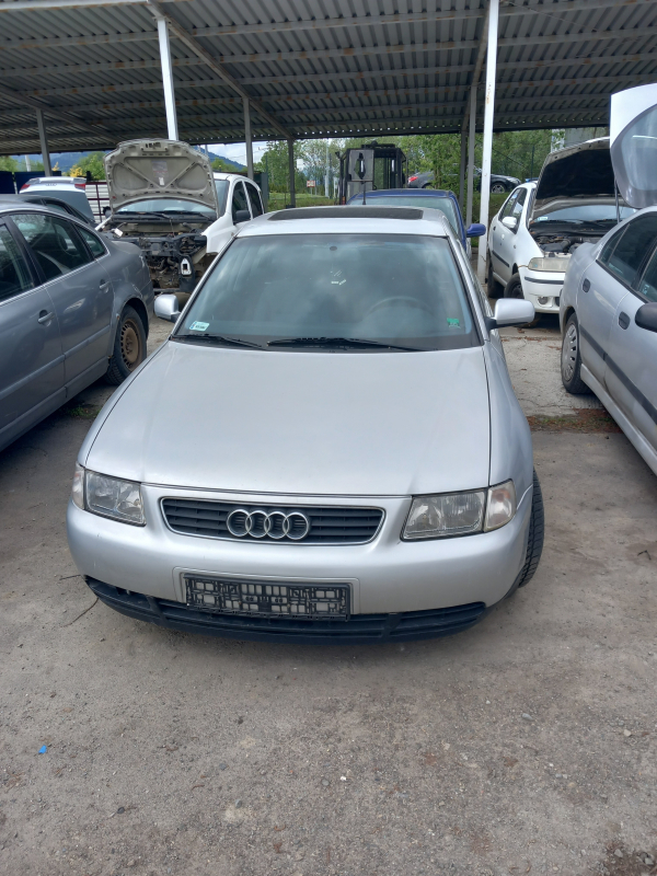 AUDI A3 1.6 BENZYNA