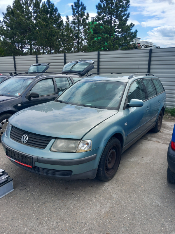 PASSAT B5 1999 R