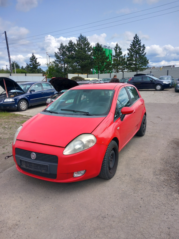 FIAT GRANDE PUNTO 2006R 1,4 B 5 DRZWI