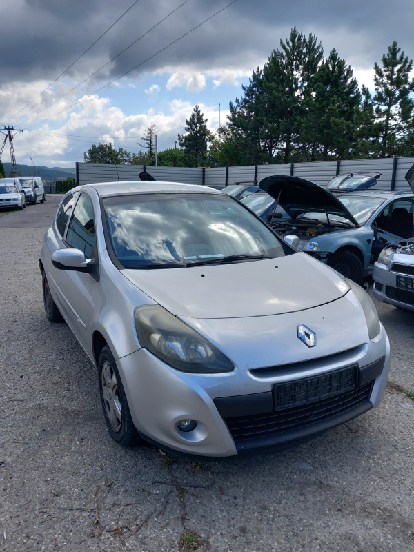 RENAULT CLIO 3  2009R 1,5 DCI