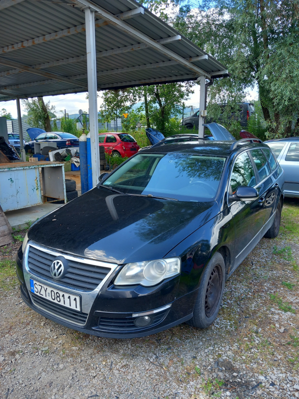 VW PASSAT B6  2010 R  2,0 TDI KOMBINR LAKIERU L041